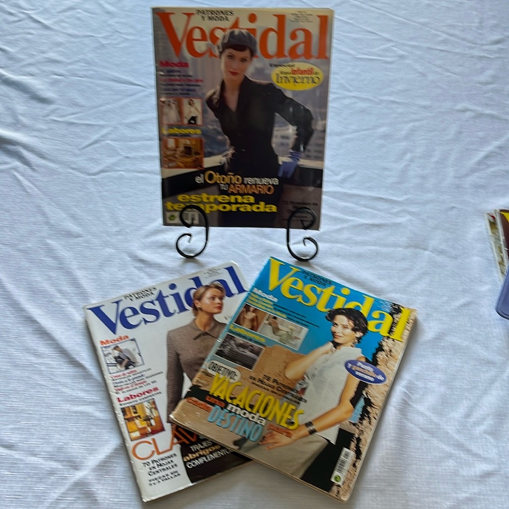 VESTIDAL FASHION MAGAZINES WITH PATTERNS